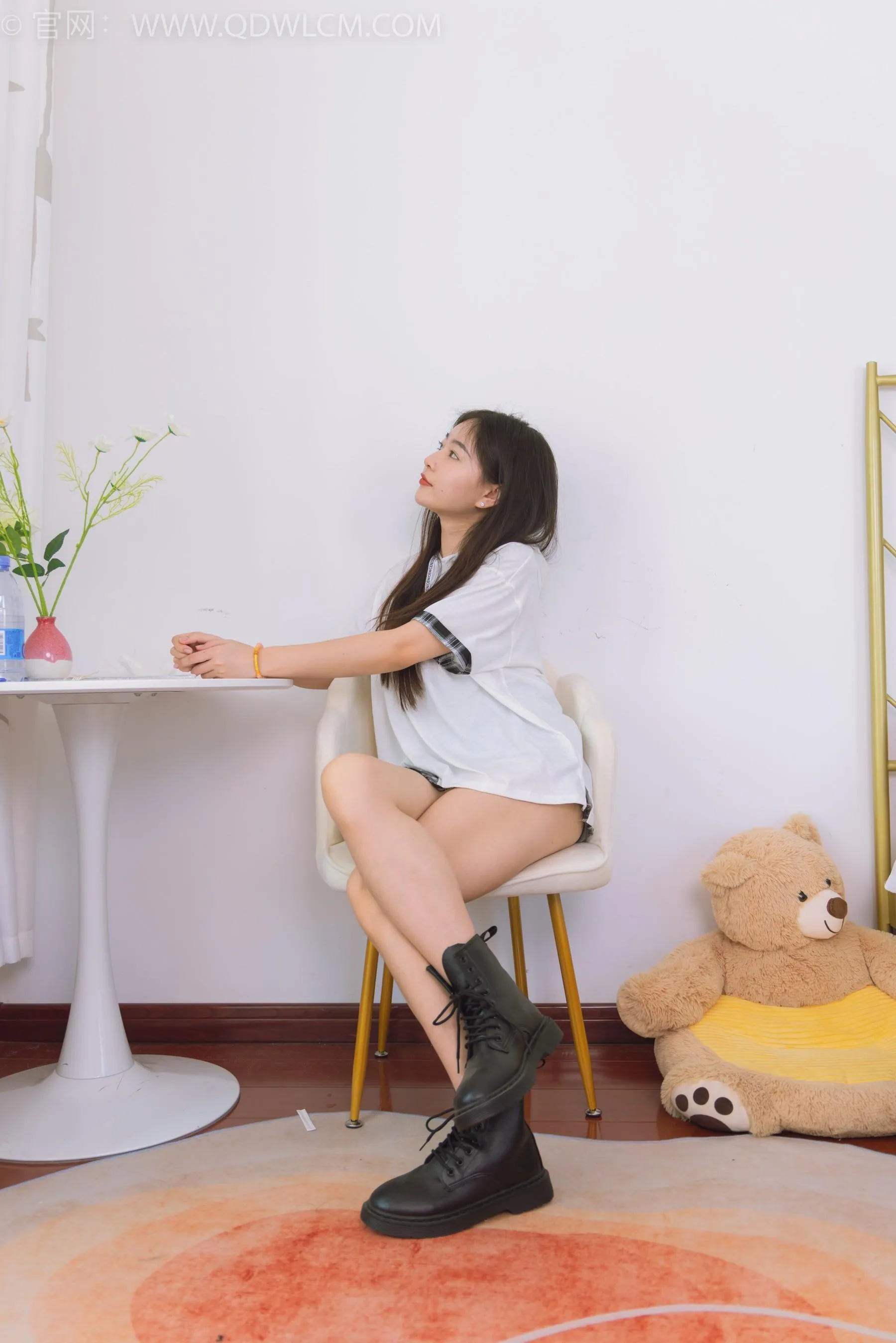 物恋传媒 NO.1529 美兔-秋日落叶 [151P]插图4